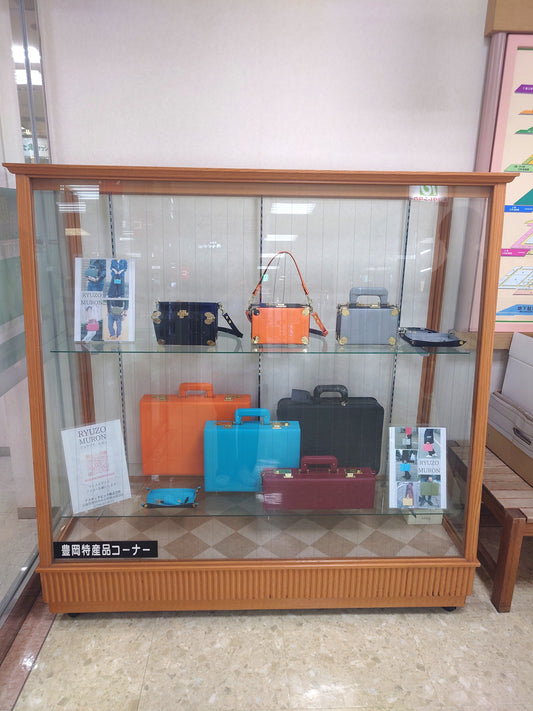 RYUZO MURON 展示中